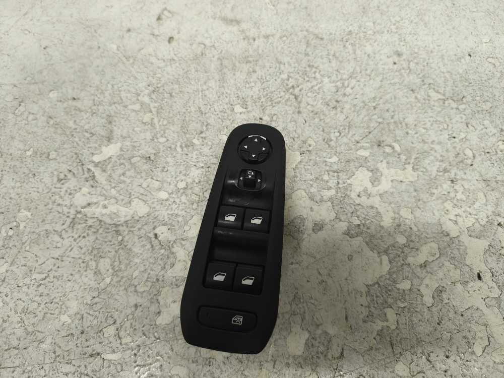 BOUTON LEVE VITRE PEUGEOT - Vue 1